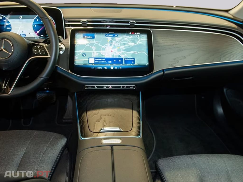 Mercedes-Benz E 220 T d+AVANTGARDE I.V.A DEDUTÍVEL 