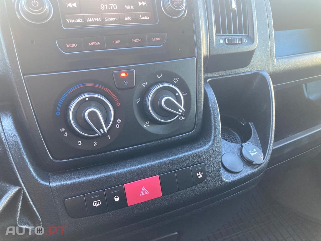 Peugeot Boxer 2.2 BLUEHDI 330 L2H1