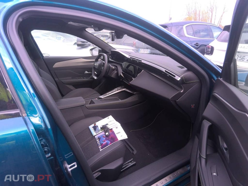 Peugeot E-408 58 kWh GT