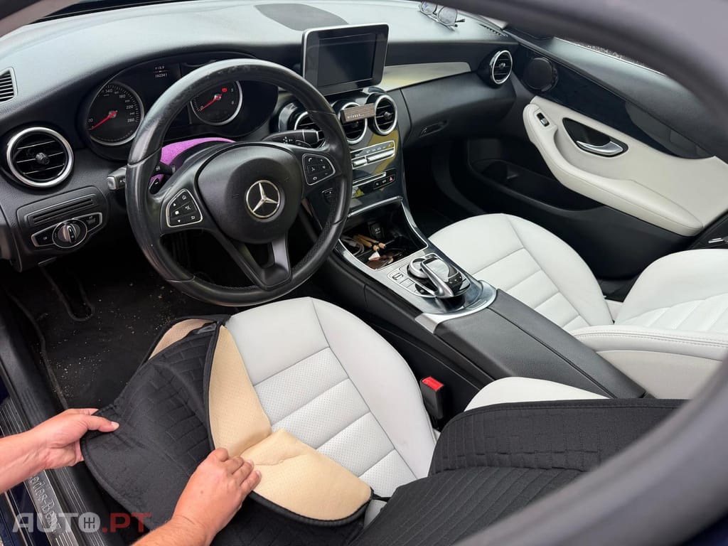 Mercedes-Benz 200 C