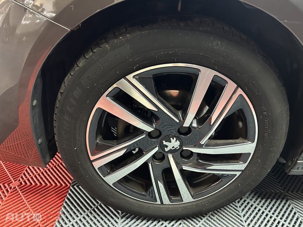 Peugeot 208 1.2 PureTech Active Pack