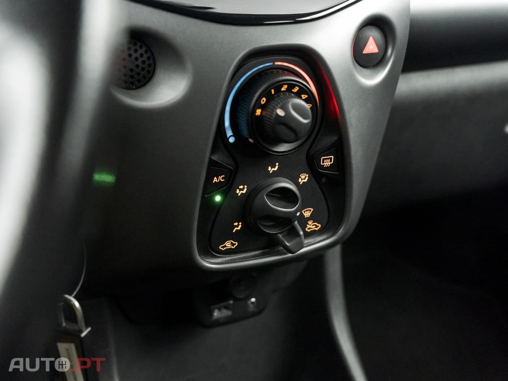 Toyota Aygo 1.0 X-Play+X-Touch