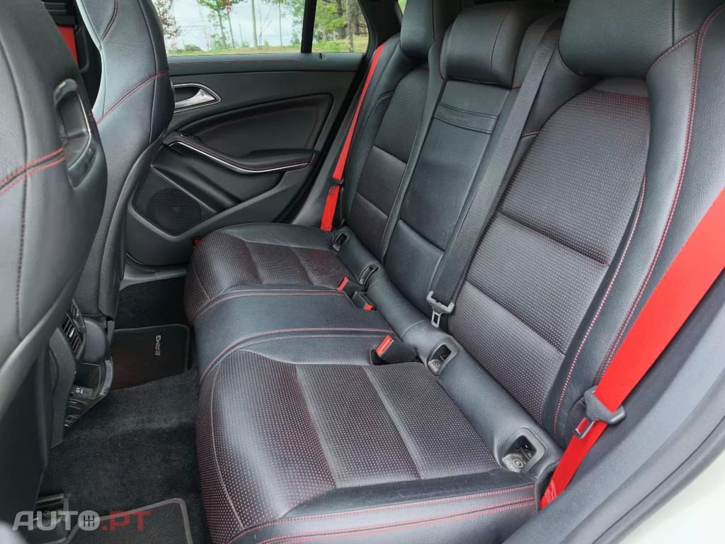 Mercedes-Benz CLA 45 AMG Shooting Brake 4-Matic