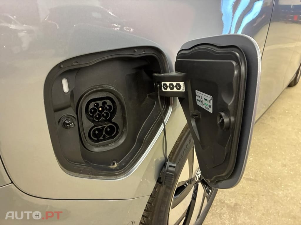 Volkswagen Id. Buzz Pro