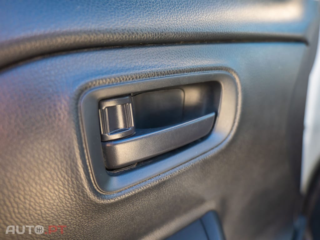 Mitsubishi L200 2.3 DI-D CD Invite 4WD