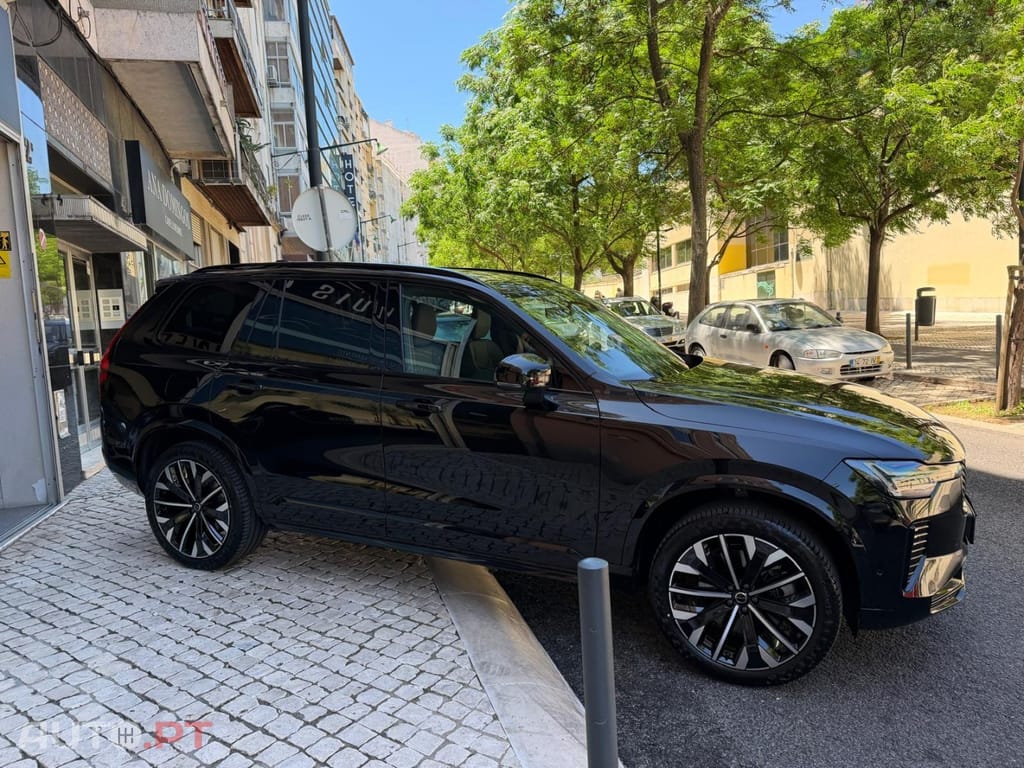 Volvo XC90 2.0 T8 PHEV Black Edition AWD