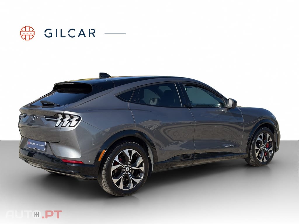 Ford Mustang Mach-E AWD PREMIUM