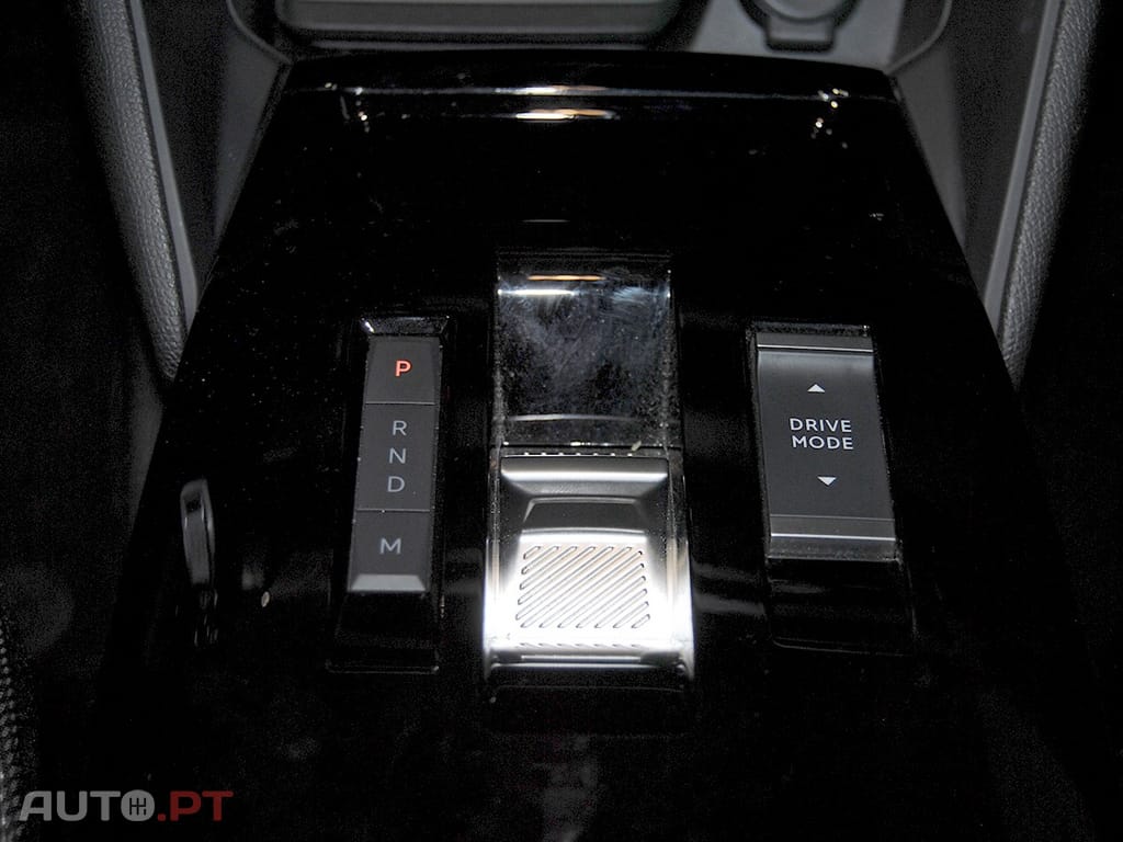 Citroen C4 1.2 Hybrid Plus e-DSC6