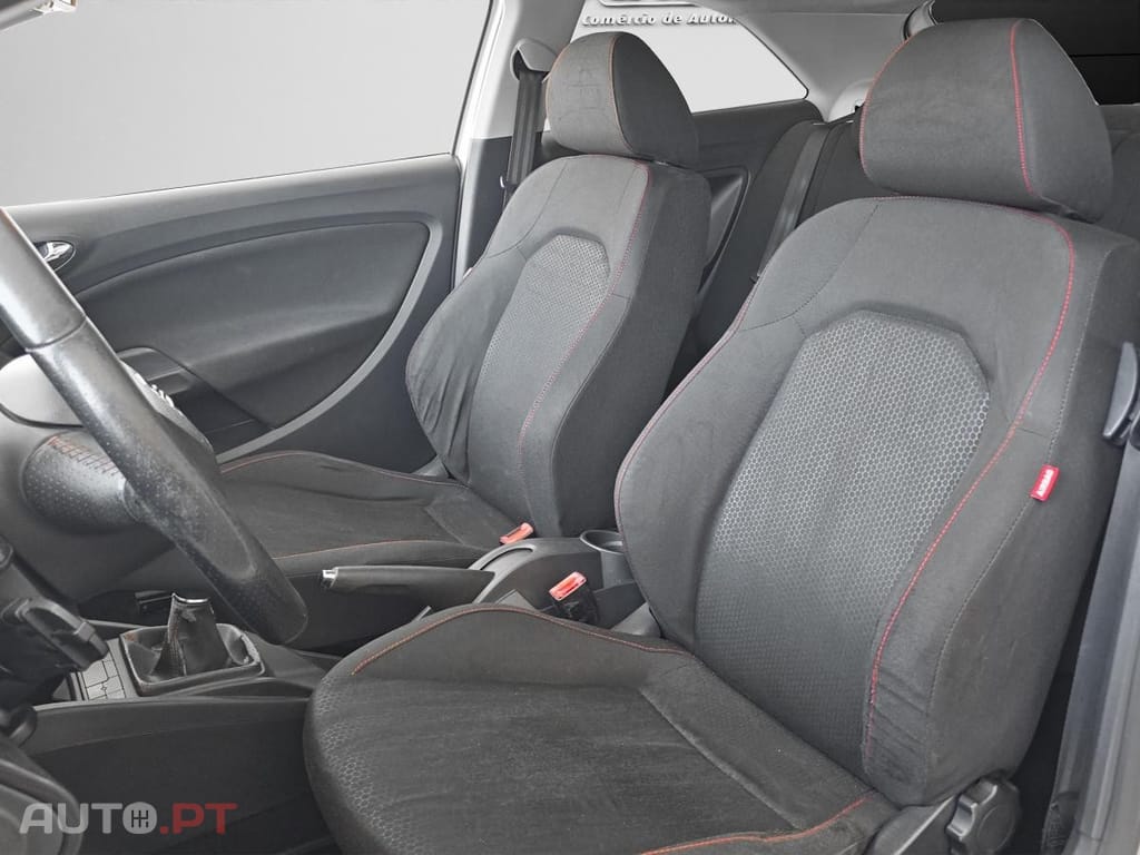SEAT Ibiza 1.2 TSI FR — fotografia 31