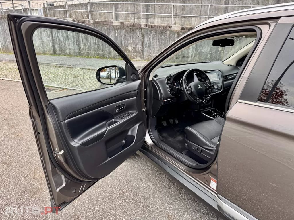 Mitsubishi Outlander 2.2 DI-D Intense