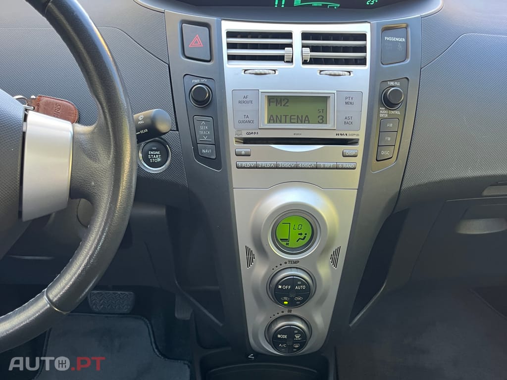Toyota Yaris 1.0 VVT-i Sol High Pack Automático