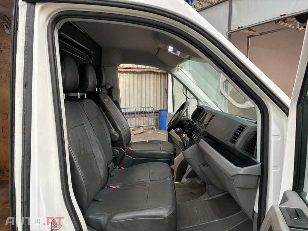 Volkswagen Crafter 35 2.0 TDI L3H3 Business line