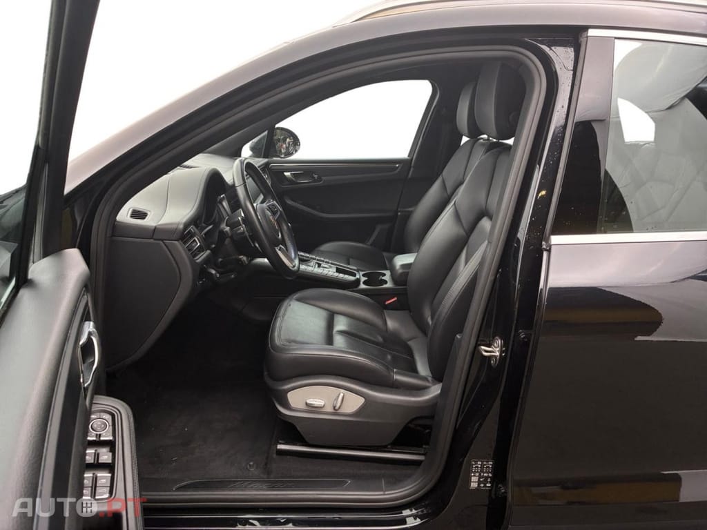 Porsche Macan PDK