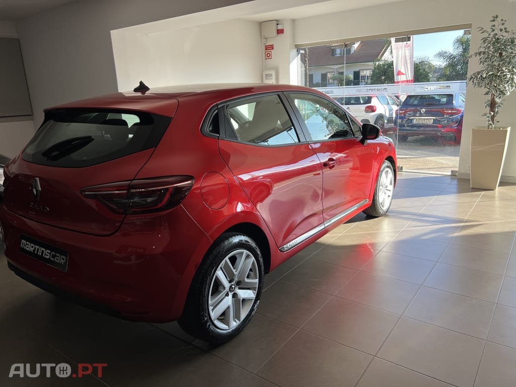 Renault Clio 1.0 TCe Intens CVT