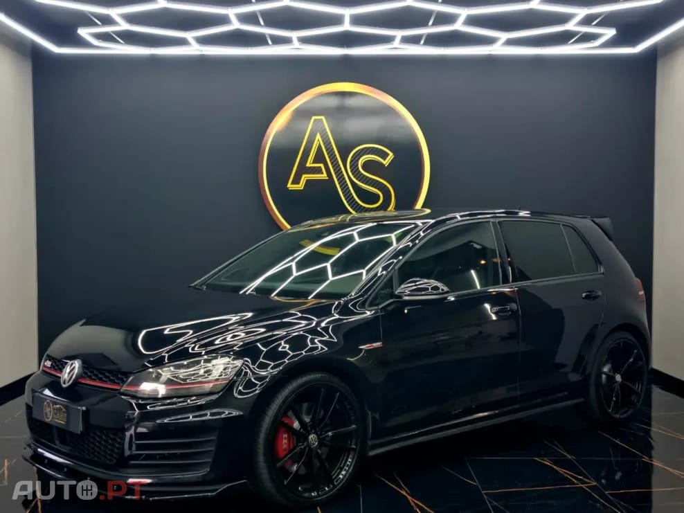 Volkswagen Golf VII GTI PERFORMANCE