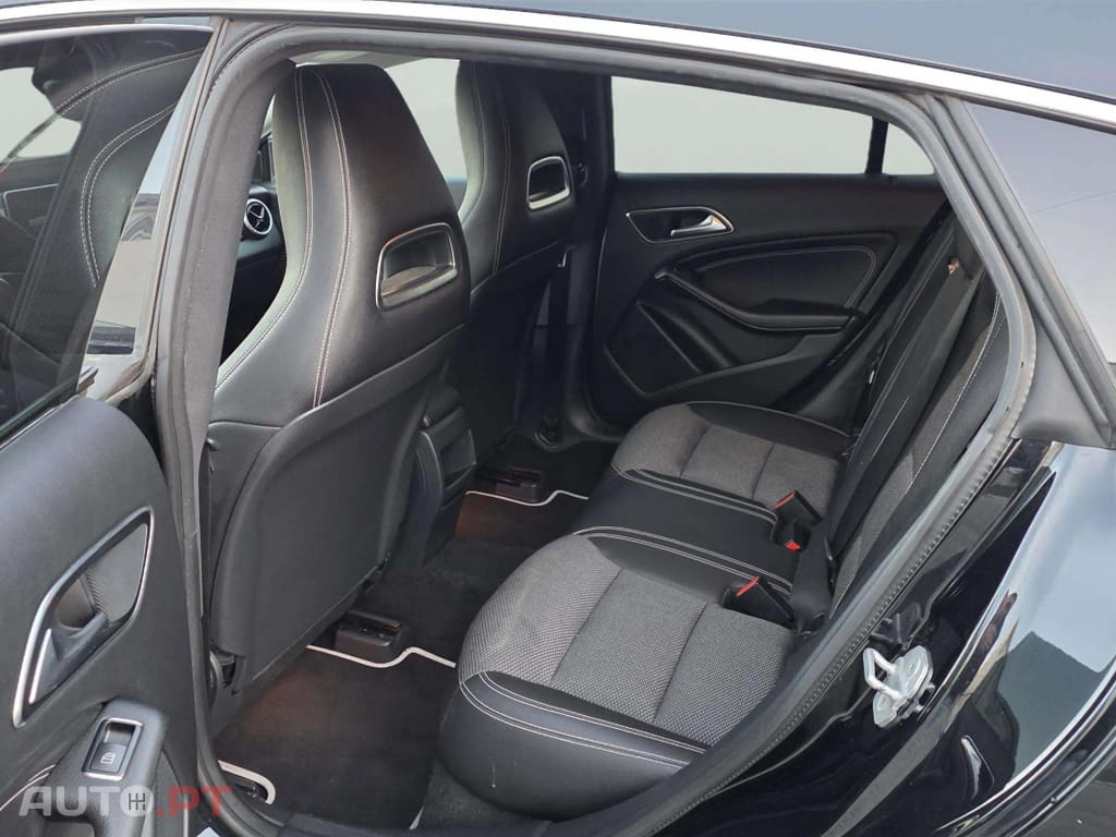 Mercedes-Benz CLA 180 Shooting Brake d AMG Line