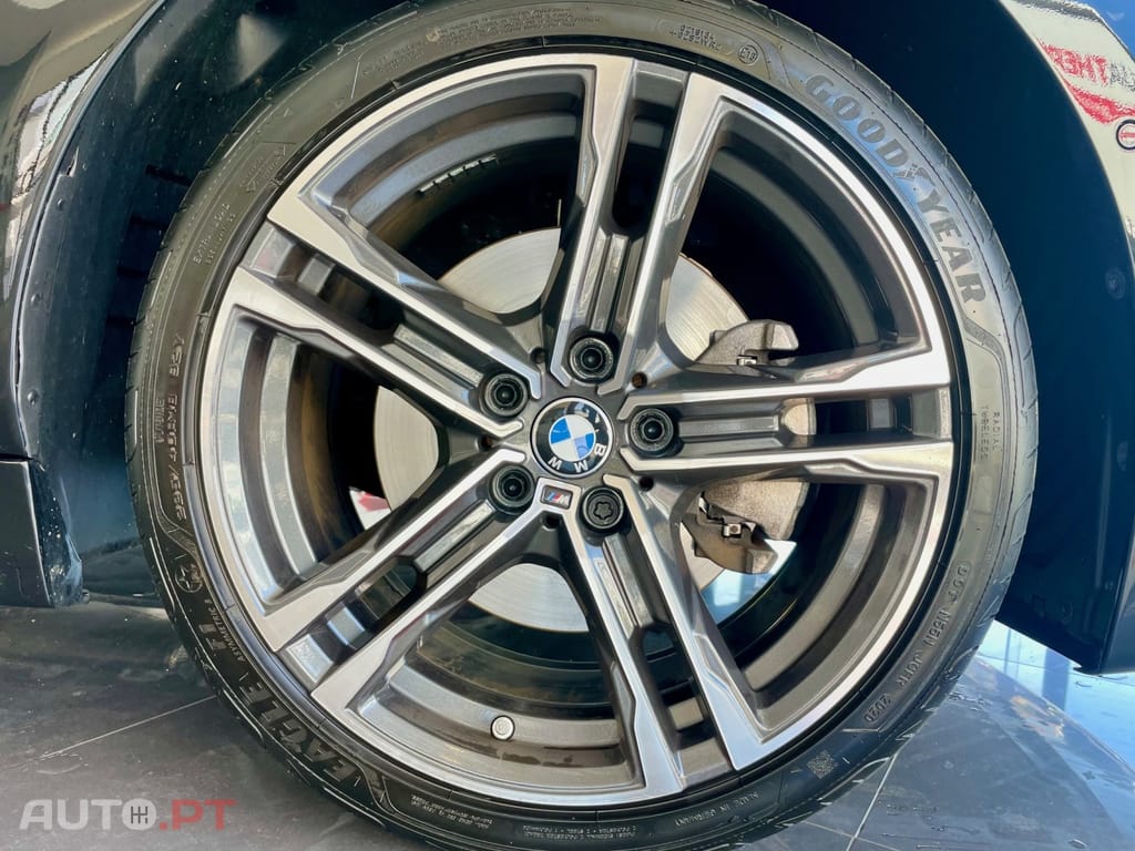 BMW 116 d Pack Desportivo M Auto
