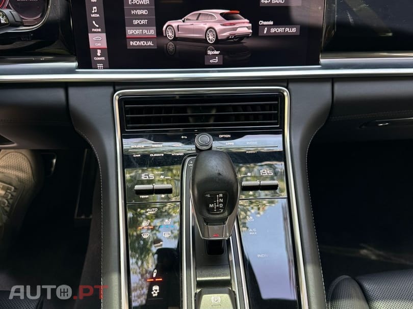Porsche Panamera 4 E-Hybrid