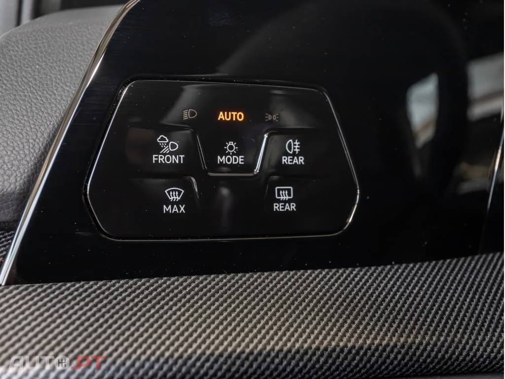 Volkswagen Golf 2.0 TSI R 4Motion DSG
