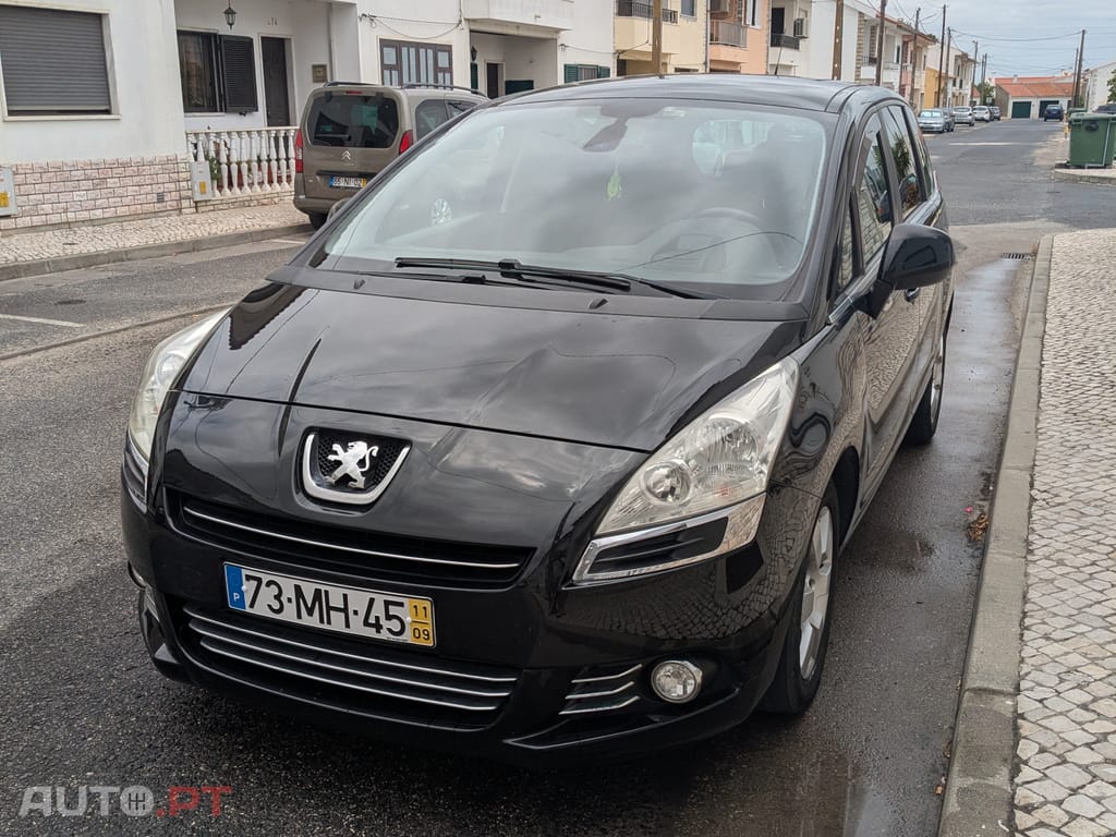 Peugeot 5008 Tech-run