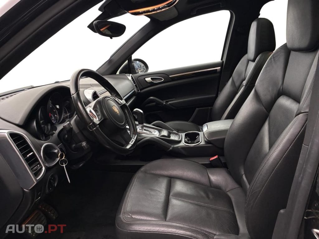 Porsche Cayenne S Hybrid