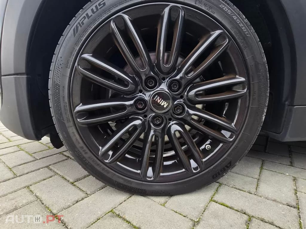 MINI Cooper COOPER D