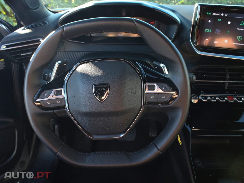 Peugeot 2008 PureTech 130 EAT8 Allure