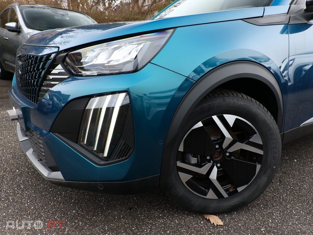 Peugeot 2008 Hybrid 145 e-DSC Allure COM EXTRAS NOVO 10 KM