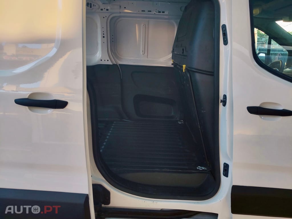 Peugeot Partner 1.5 BlueHDi Premium Longa