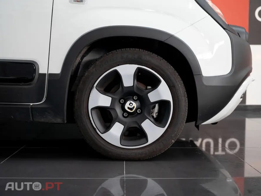 Fiat Panda Pandina 1.0 Hybrid