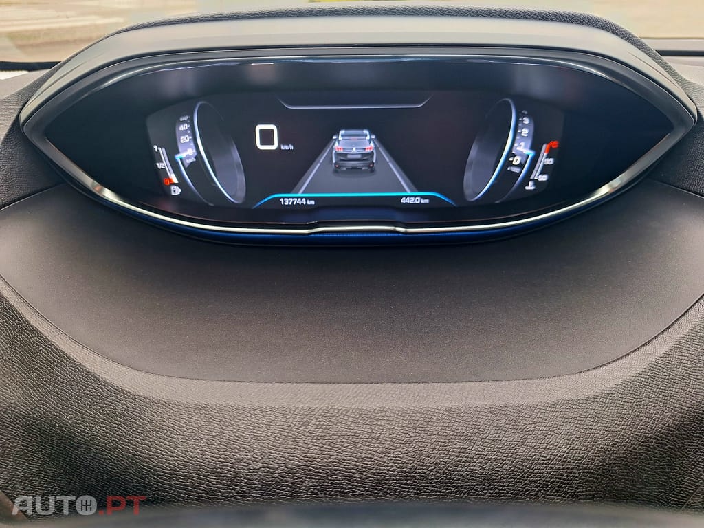 Peugeot 3008 1.5 BlueHDi Allure