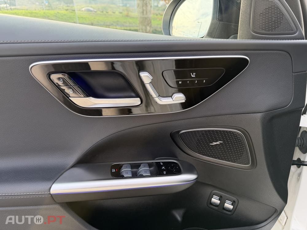 Mercedes-Benz C 300 e 9G-TRONIC AMG Line