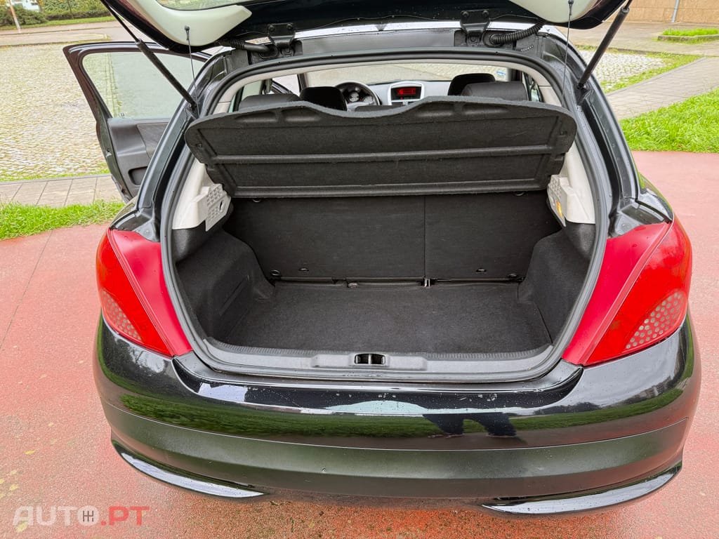 Peugeot 207 1.4 Sport