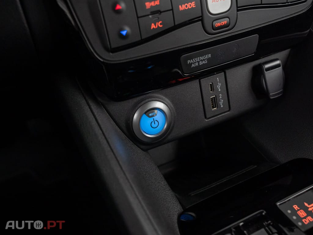 Nissan Leaf N-Connecta