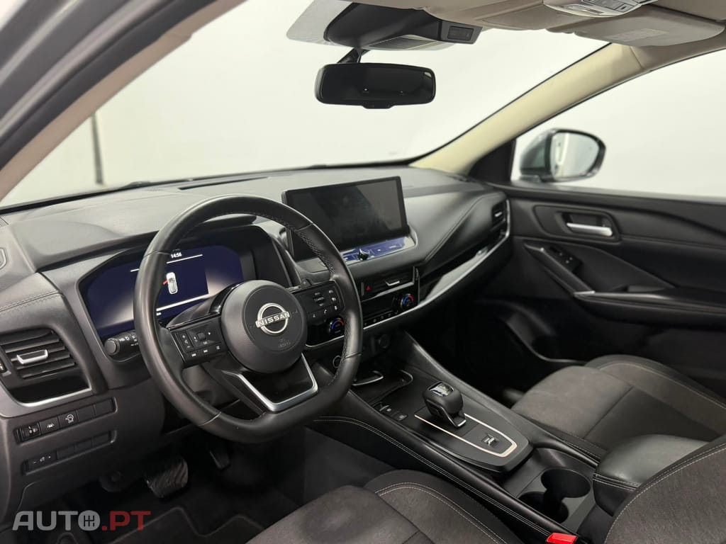 Nissan Qashqai 1.3 DIG-T N-Connecta LED Xtronic