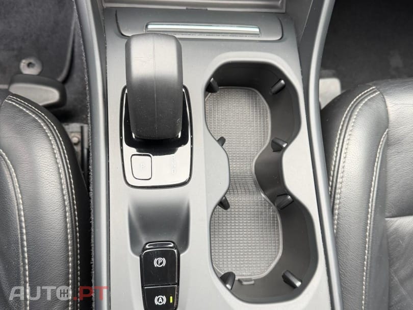 Volvo XC40 T5 Recharge DKG Essential