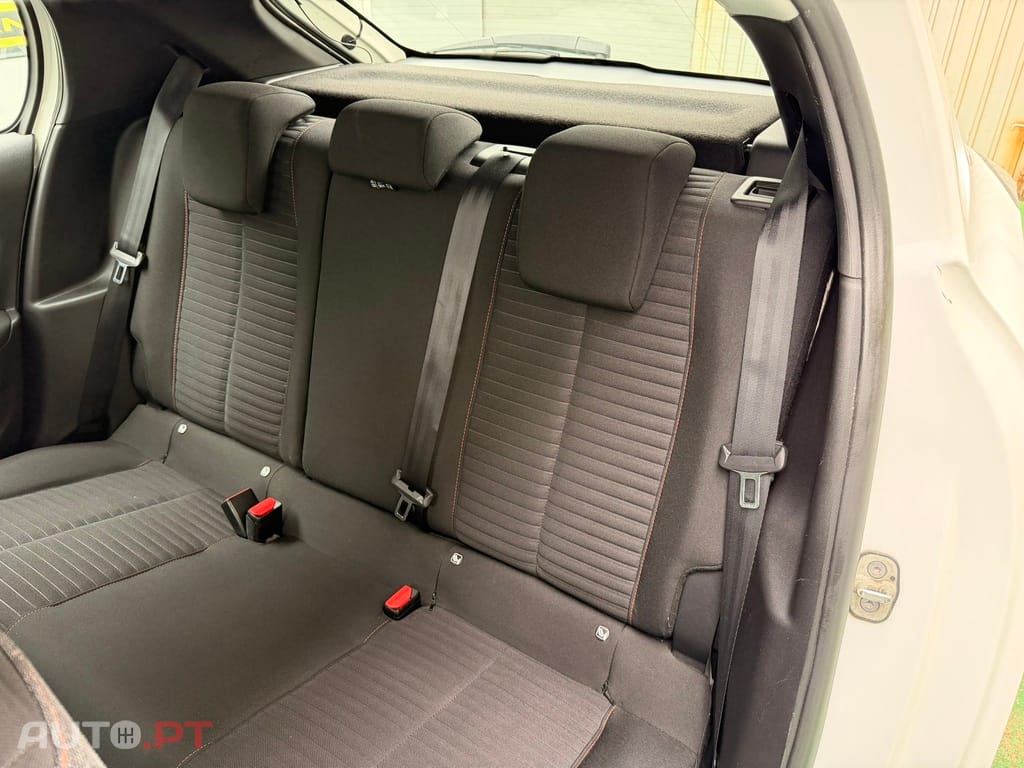 Peugeot 208 1.5 HDI Active 102cv
