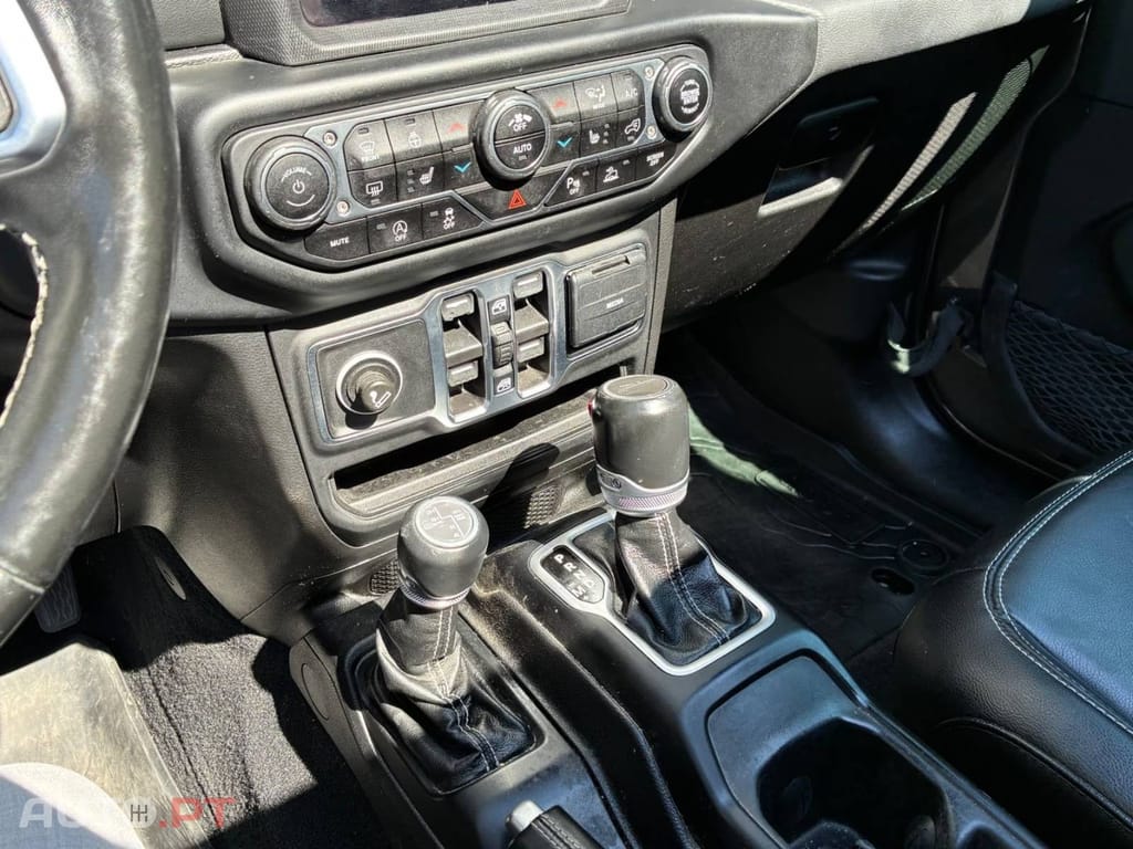 Jeep Gladiator 3.0 CRD Overland AT8