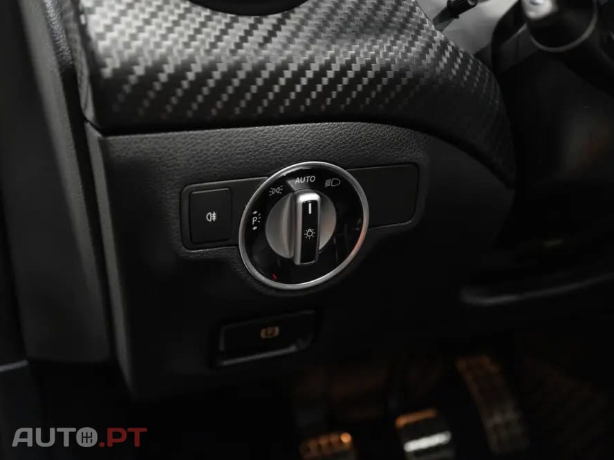 Mercedes-Benz A 180 AMG Line