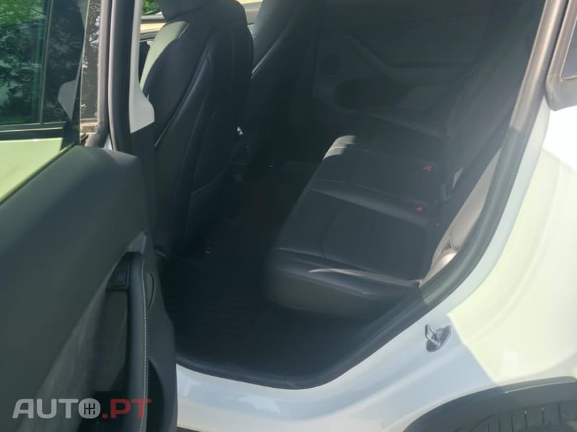 Tesla Model Y Tração Traseira