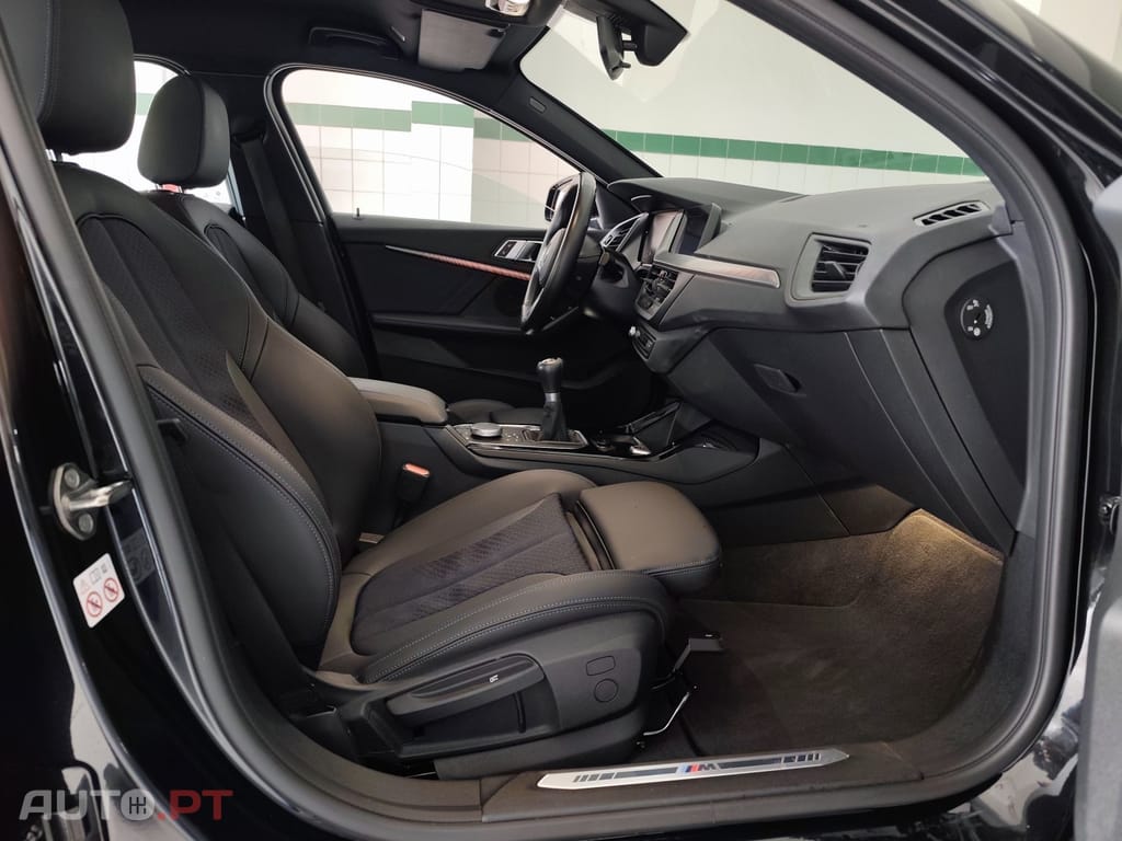 BMW 116 d Pack Desportivo M