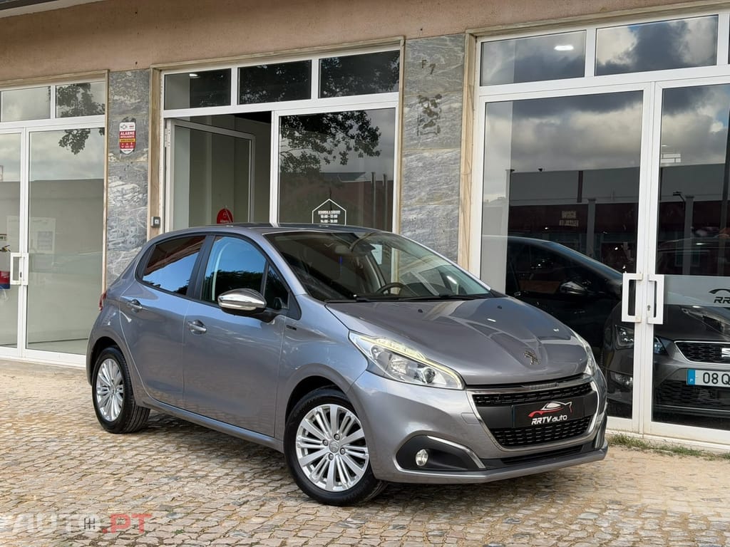 Peugeot 208 1.2 PureTech Signature