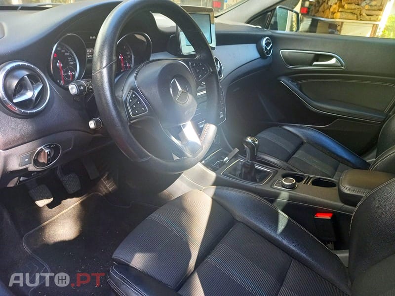 Mercedes-Benz CLA 180 1.5 DCI Urban Sport