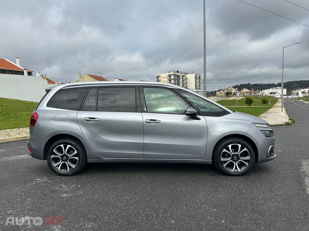 Citroen C4 SpaceTourer 1.5 BlueHDi Shine EAT8