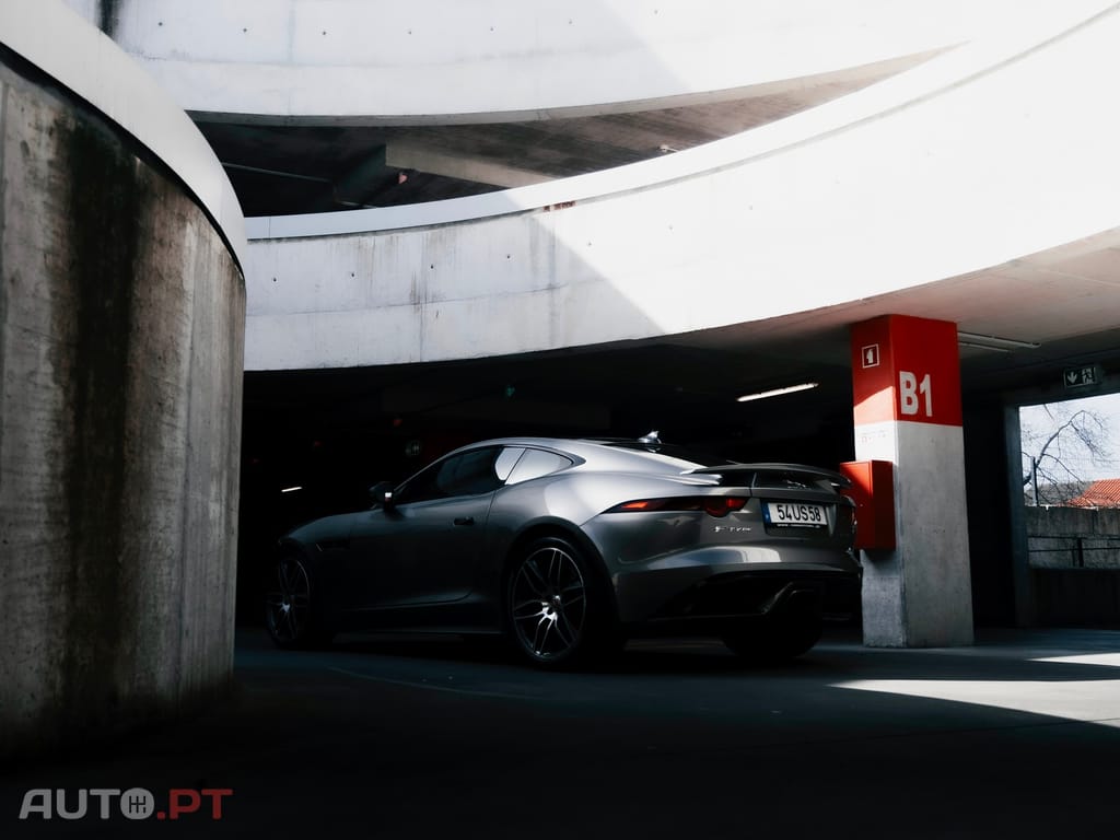 Jaguar F-Type 2.0 i4 R-Dynamic
