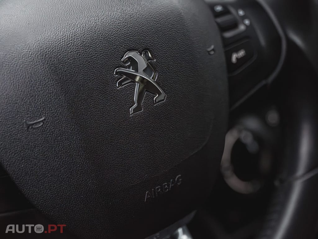 Peugeot 208 1.6 BlueHDi Allure