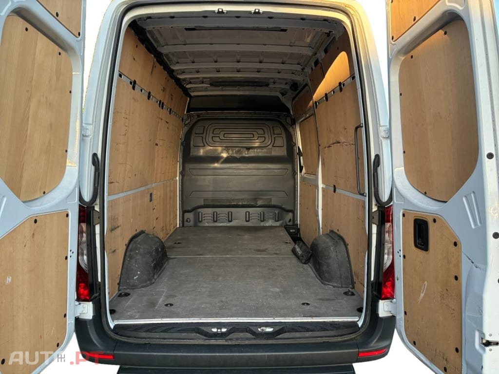 Mercedes-Benz Sprinter 319 CDi/37 3.5