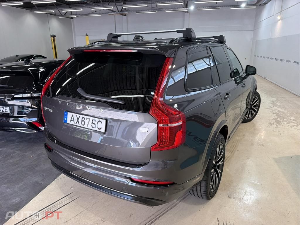 Volvo XC90 2.0 T8 PHEV Plus Dark AWD
