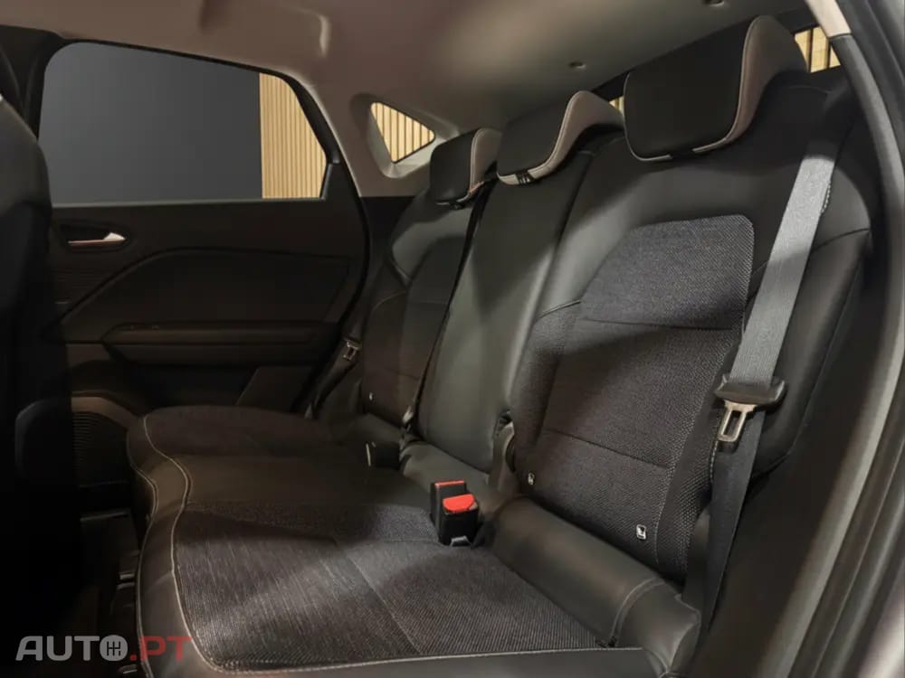 Renault Captur E-TECH 160 E-Tech engineered