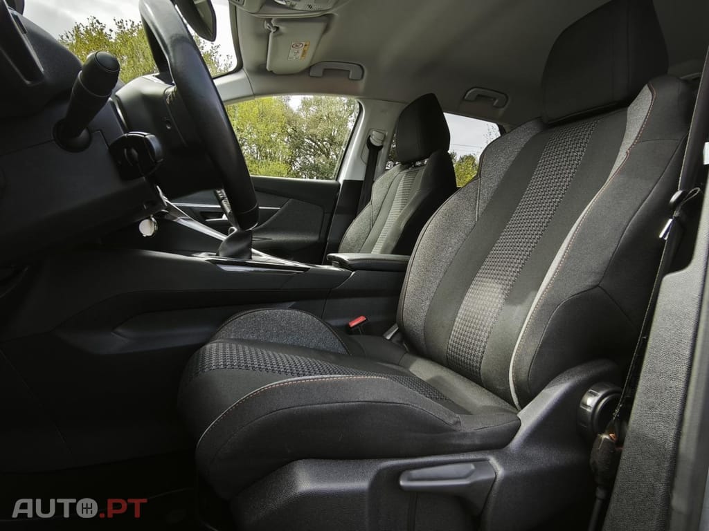 Peugeot 3008 1.5 BlueHDi Active Pack